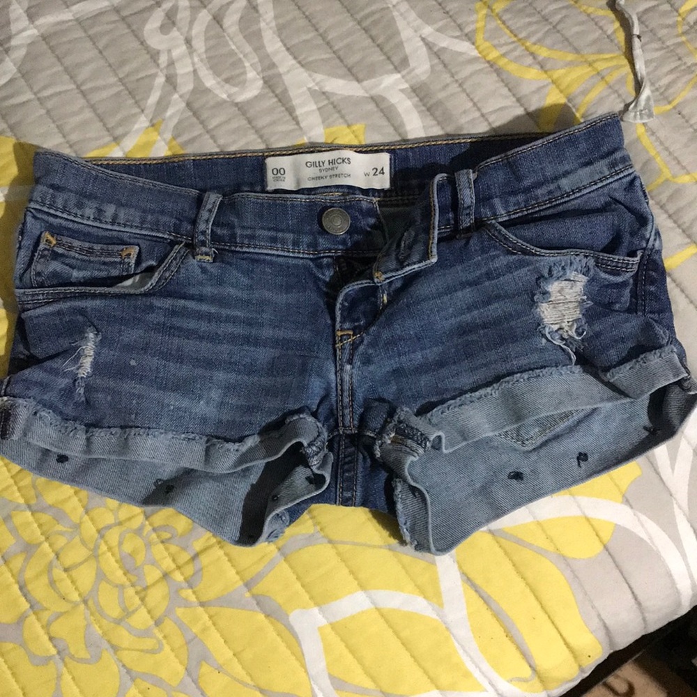 Gilly Hicks denim cutoff shorts size 00